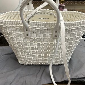 White beach tote